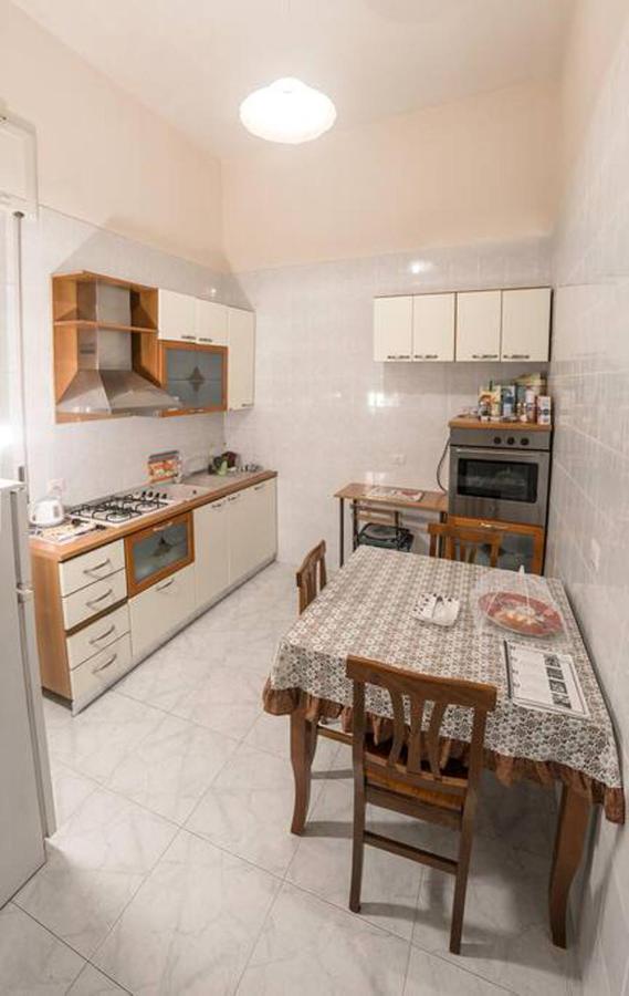 Bed and Breakfast Casa Di Pupa Napoli Esterno foto
